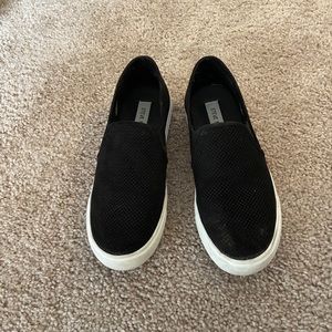 Steve Madden black sneakers size 7